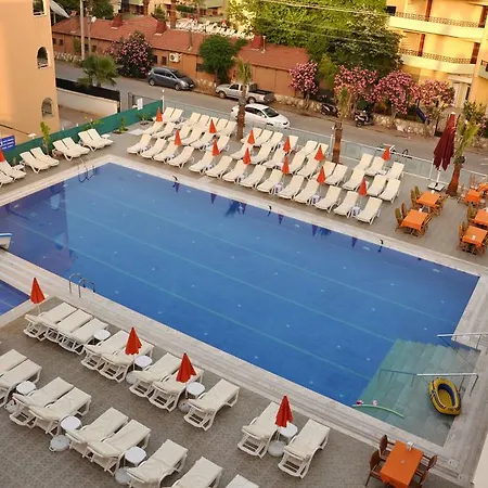 Club Dena Hotel apartamentowy 3*