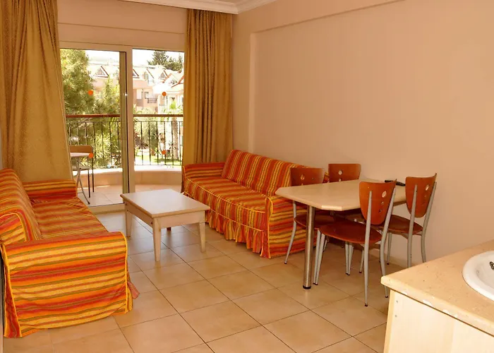 Club Dena Hotel apartamentowy 3*