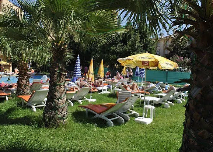 Hotel apartamentowy Club Dena