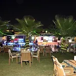 Club Dena Aparthotel 3*