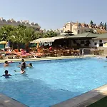 Aparthotel Club Dena