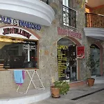 Club Dena Lejlighedshotel 3*