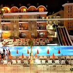 Club Dena Aparthotel 3*