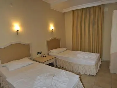 Aparthotel Club Dena 3*