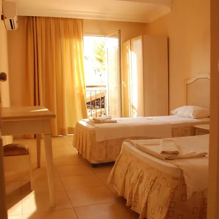 Club Dena 公寓式酒店 3*