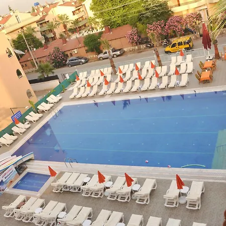 Club Dena Hotel apartamentowy 3*