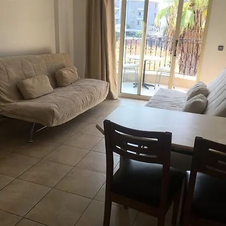 Club Dena 马尔马里斯