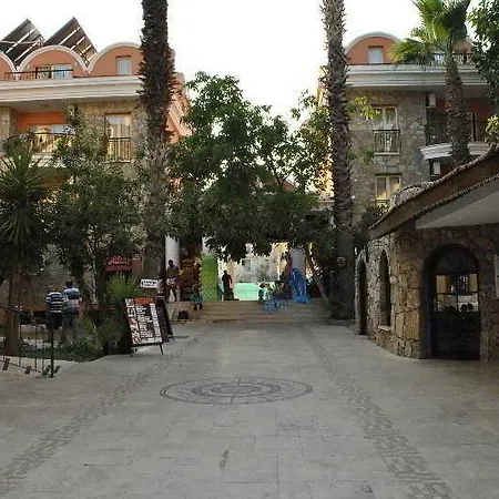 Апарт-отель Club Dena