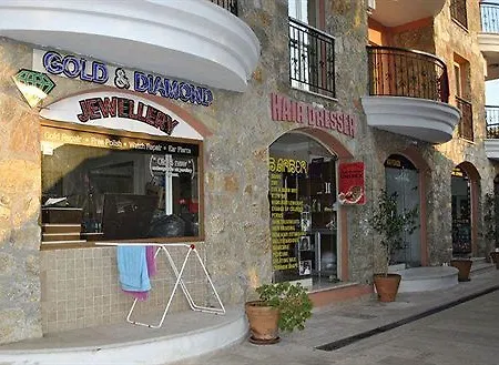 Club Dena Ξενοδοχείο με διαμερίσματα 3*