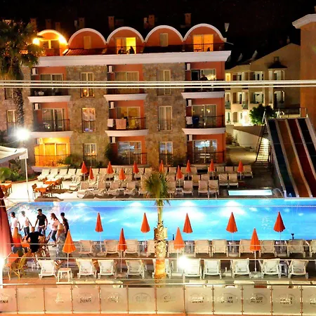 Апарт-отель Club Dena